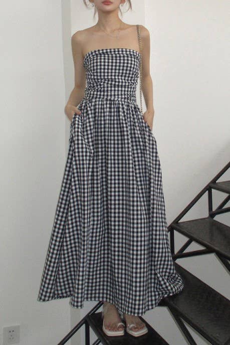 Minimalist Gingham Strapless flare Dress
