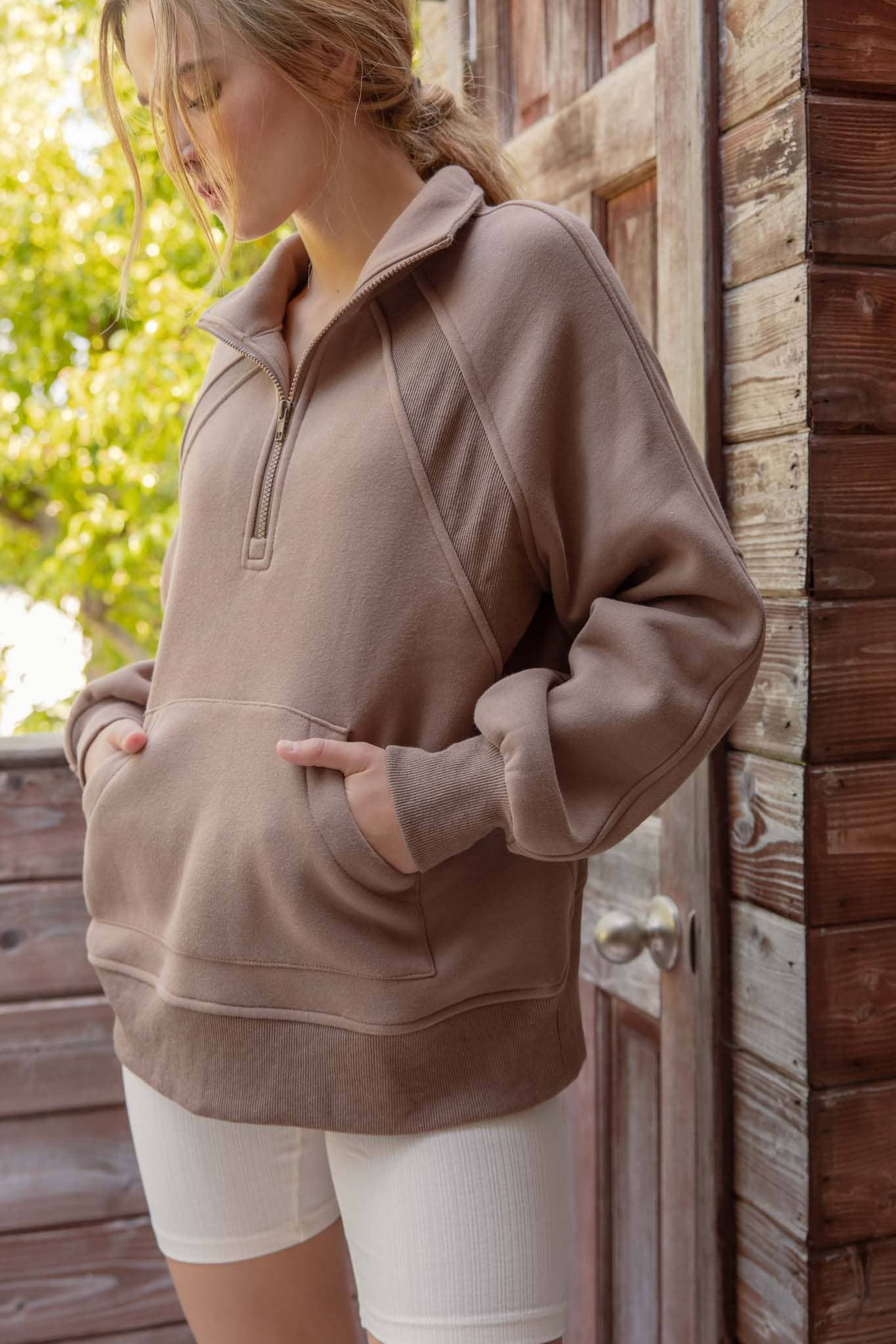 HALF ZIP LONG SLEEVE KNIT TOP WITH POCKET