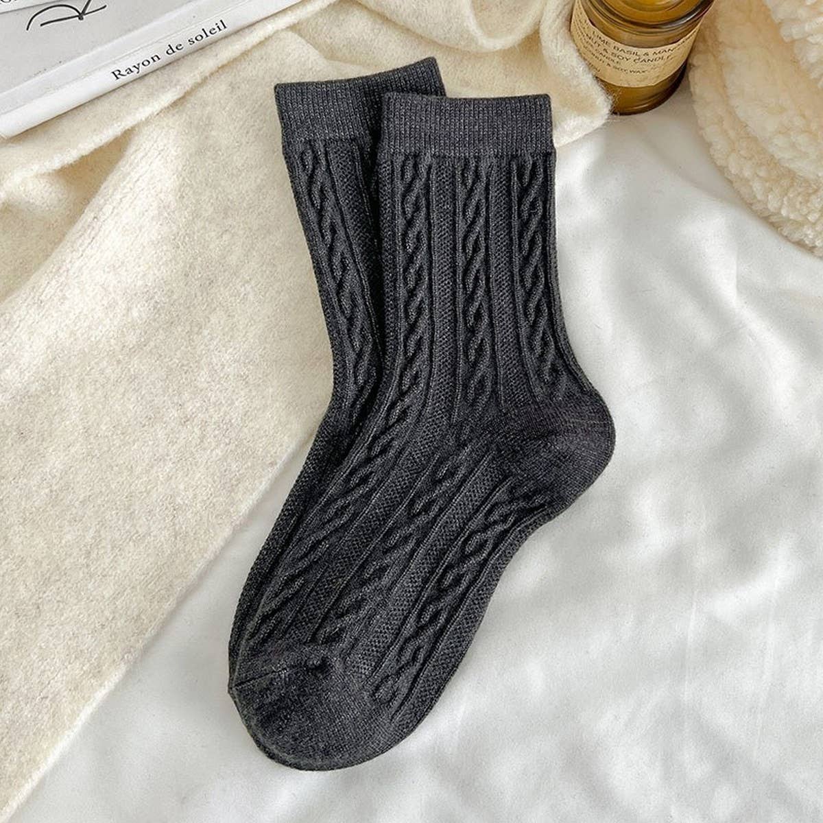 Solid Color Retro Twisted Diamond Texture Warm Pile Socks
