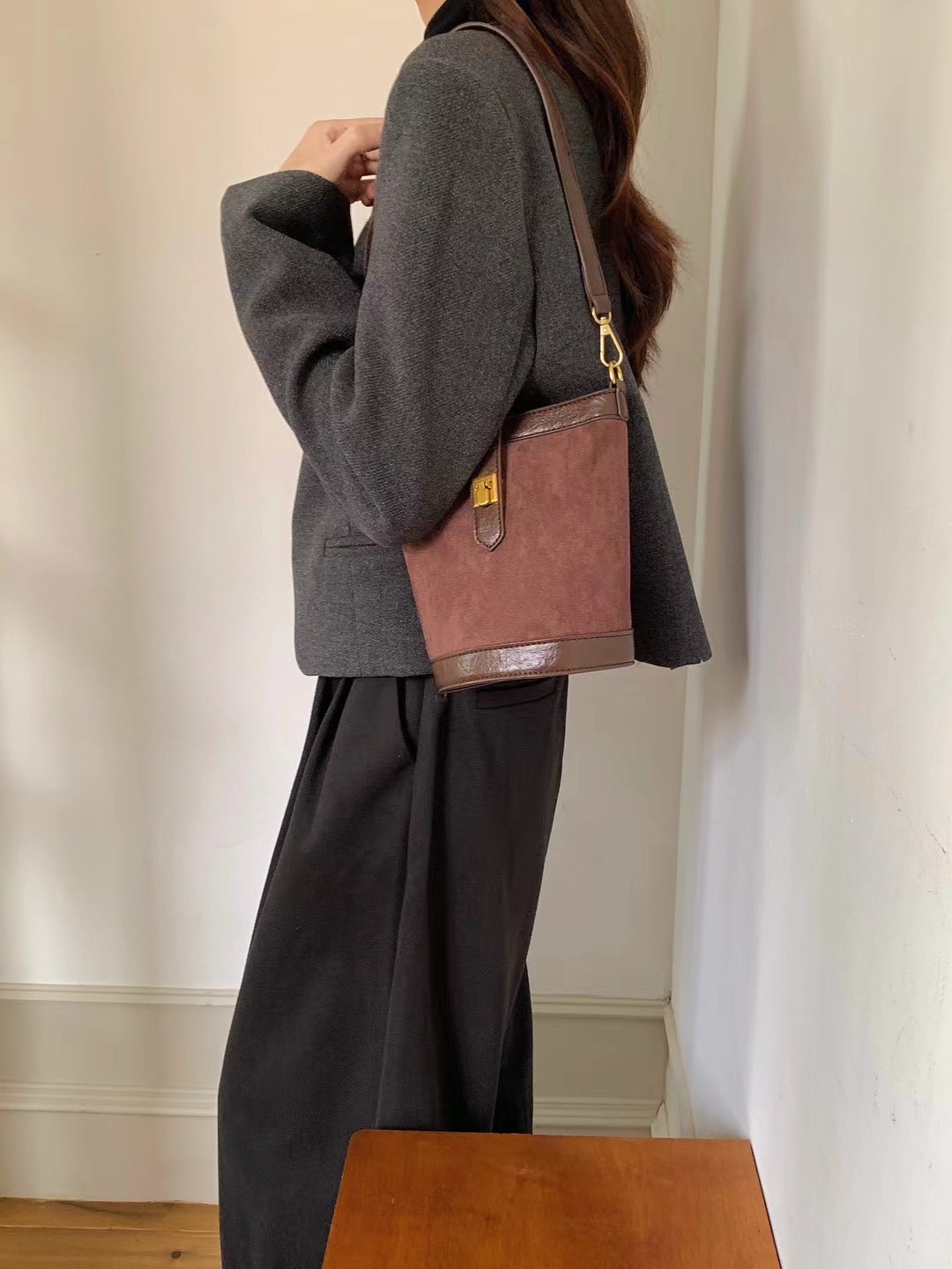 Suede-Like Microfiber Leather Shoulder/Crossbody Bag