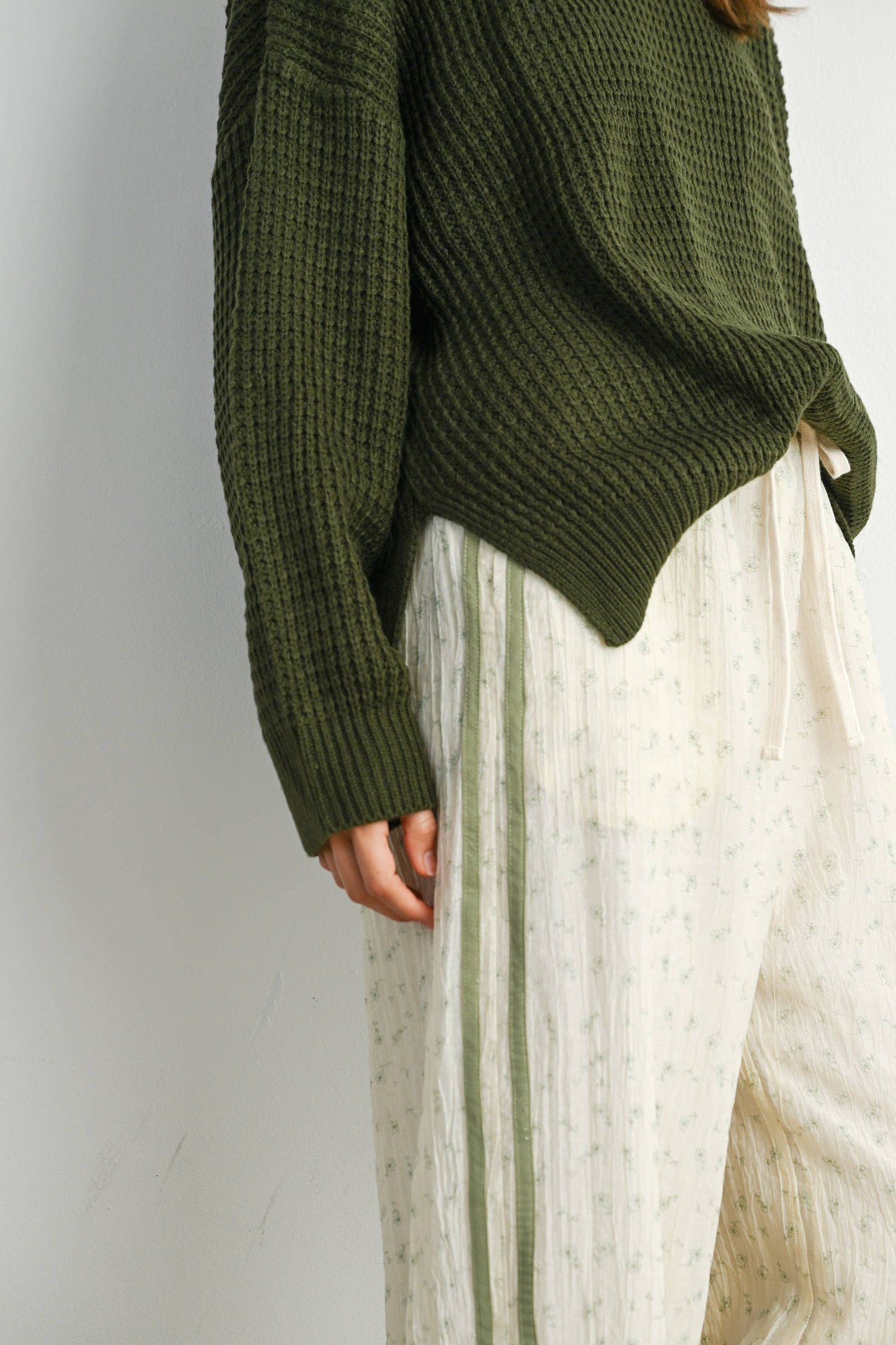 Round-Neck Classic Long Sleeve Top