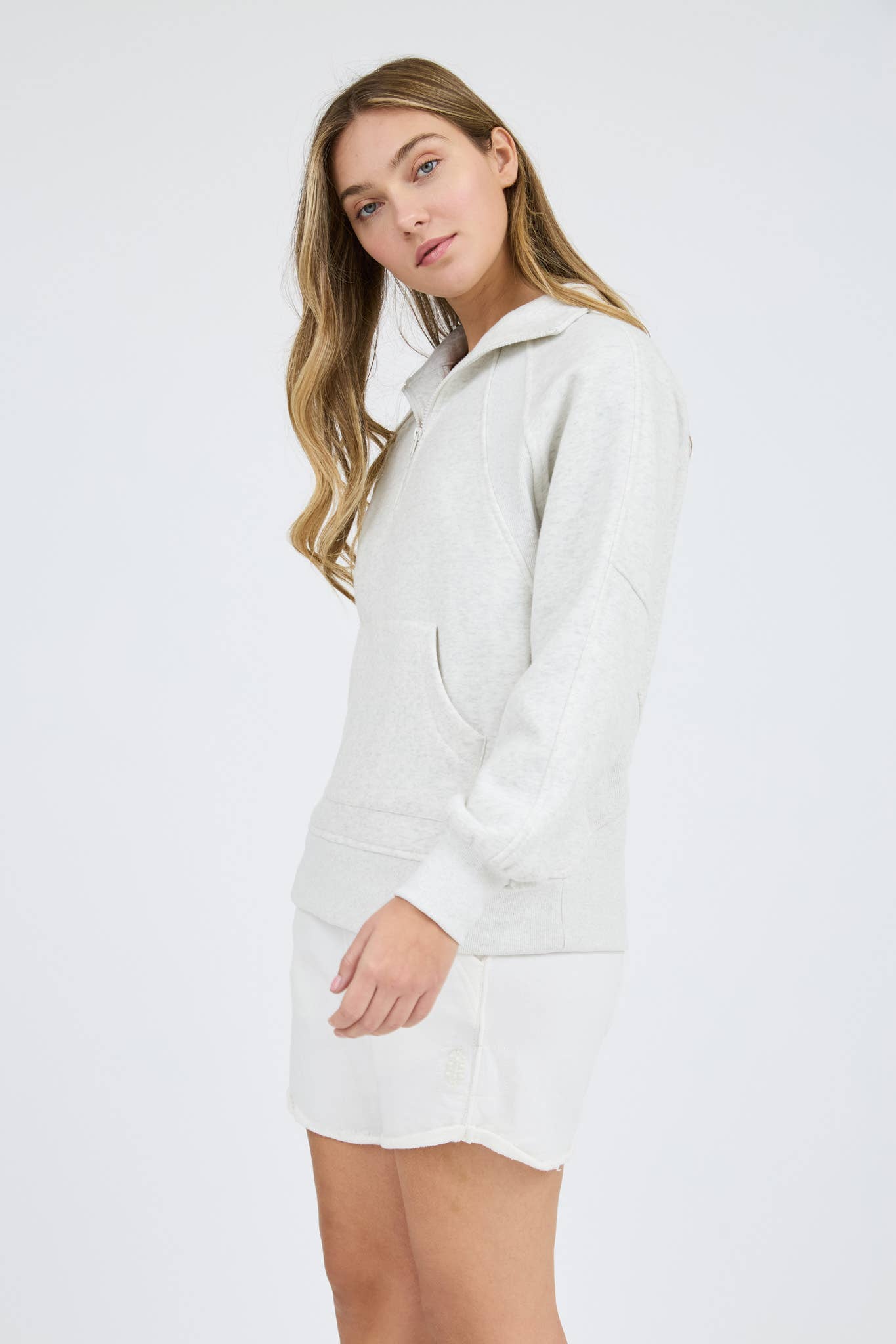 HALF ZIP LONG SLEEVE KNIT TOP WITH POCKET