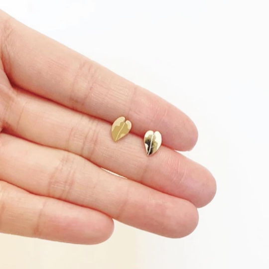 PD06 Pink Princess & White Knight Ph Plant Studs earrings  | Hypoallergenic